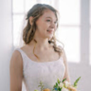 Meet your Posher, Claire